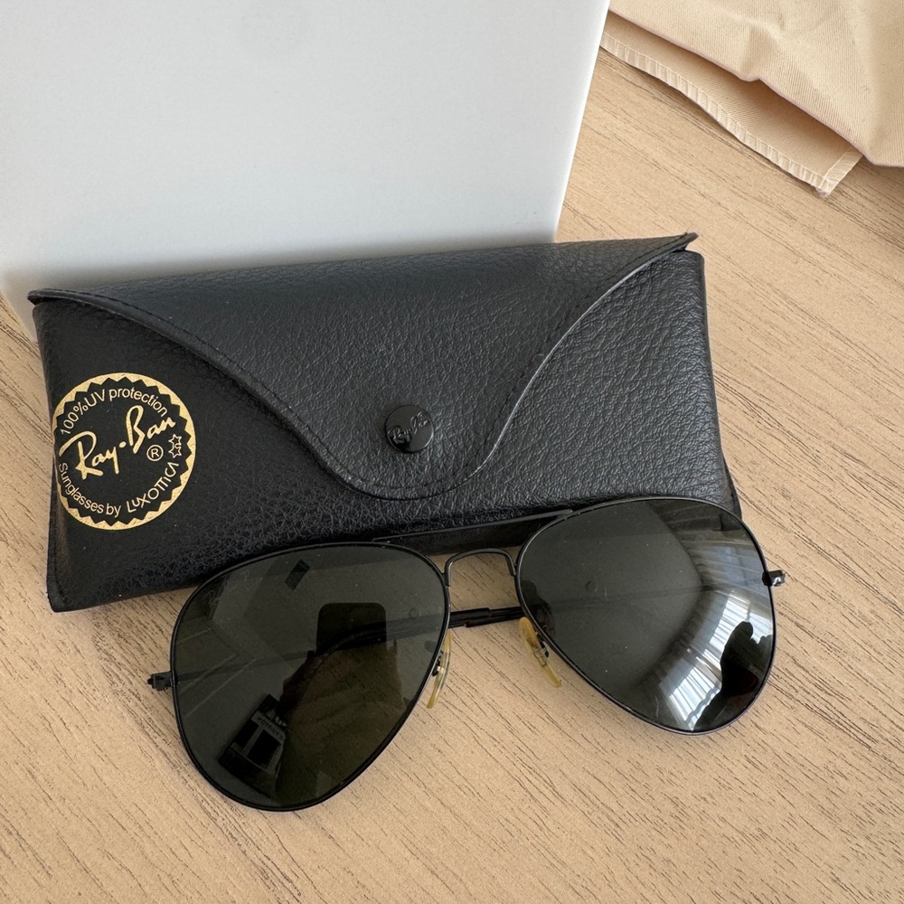 Ray-Ban Classic Black Aviator Sunglasses